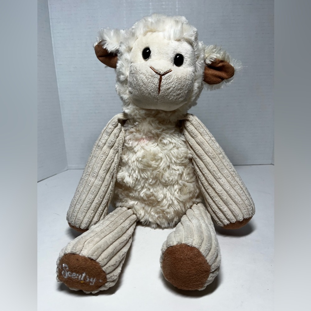 Scentsy Buddy Lenny the Lamb